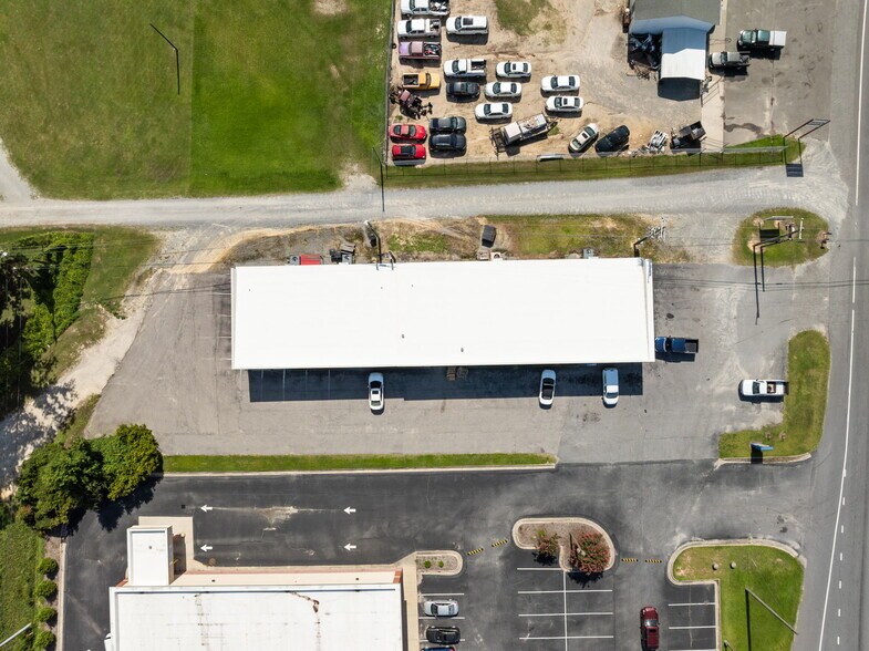 More Photos Of 1108 Kingold Blvd, Snow Hill Freestanding For Sale