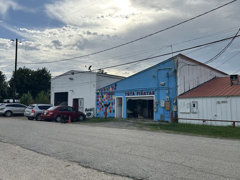 More Photos Of 506 Houston Blvd, South Houston Freestanding For Sale