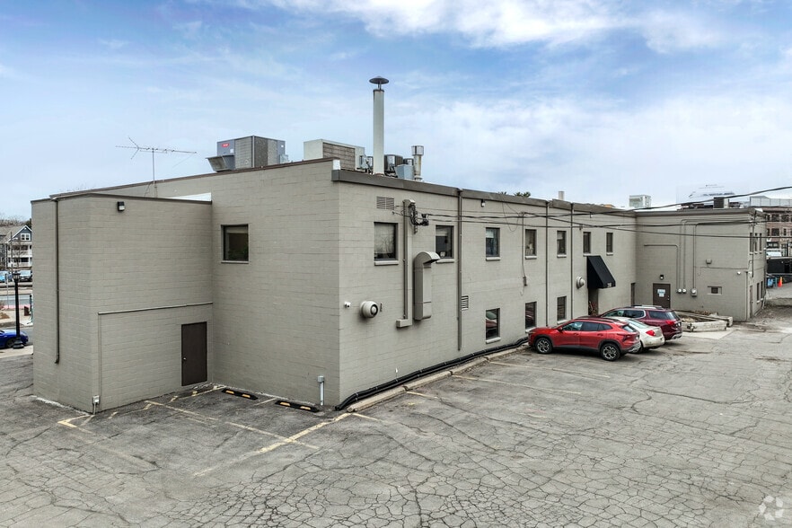 More Photos Of 2101 Hennepin Ave, Minneapolis Office For Lease