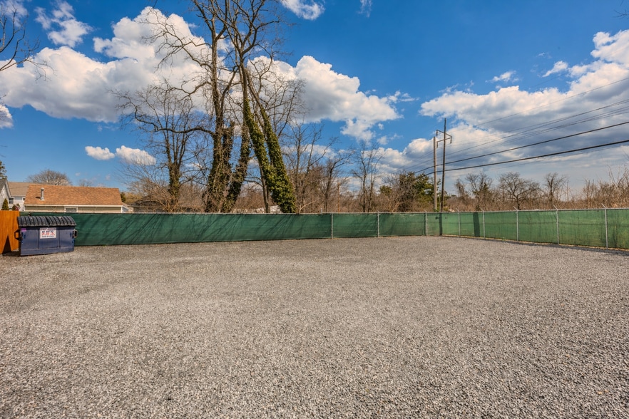 More Photos Of 296 N Main St, Sayville Industrial For Sale