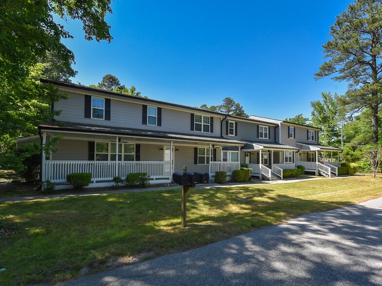 More Photos Of 225 Douglas St, Holly Springs Apartments For Sale