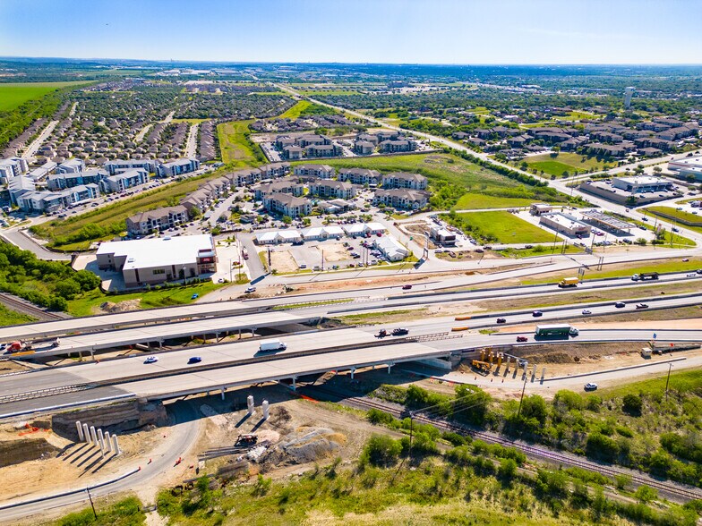 More Photos Of 7323 N Loop 1604 E, San Antonio Office For Sale