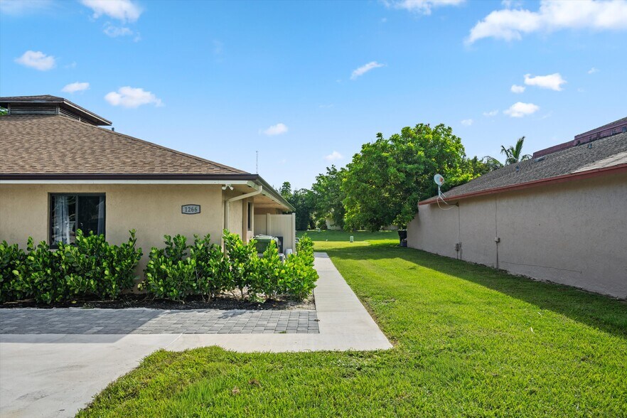 More Photos Of 1262 The 12th Fairway, Wellington Apartments For Sale