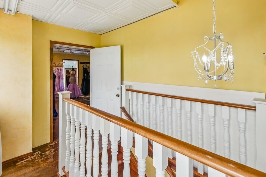 More Photos Of 4066 Broward Blvd, Fort Lauderdale Storefront Retail Office For Sale