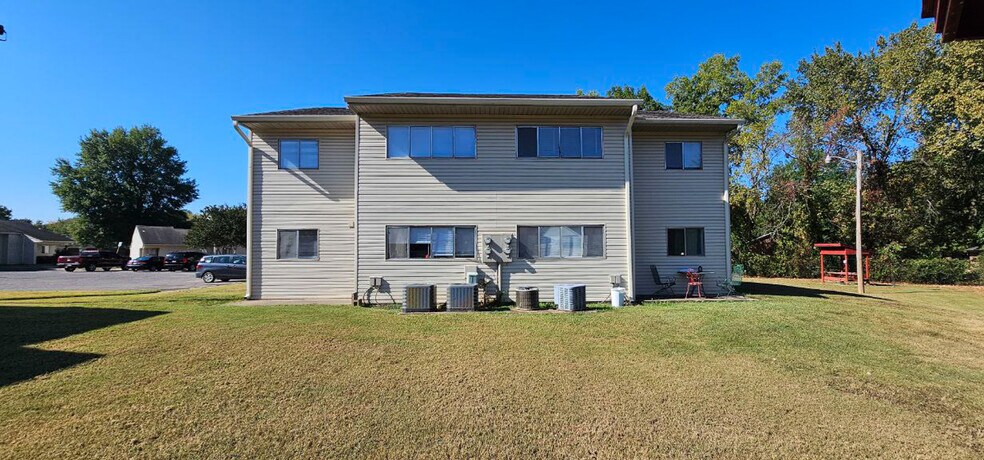 More Photos Of 401 N Cumberland Ave, Russellville Apartments For Sale