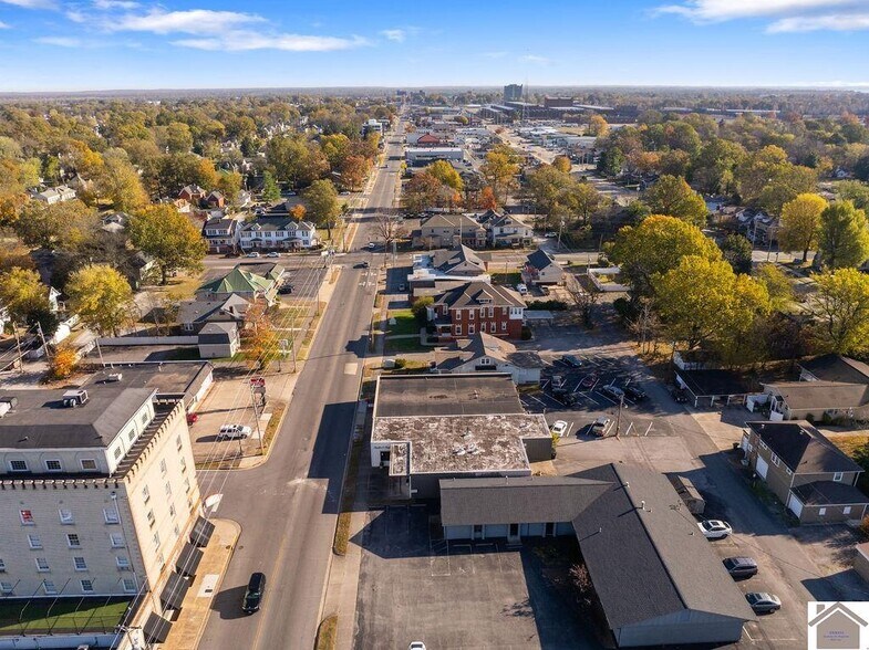 More Photos Of 2200 Broadway, Paducah General Retail For Sale