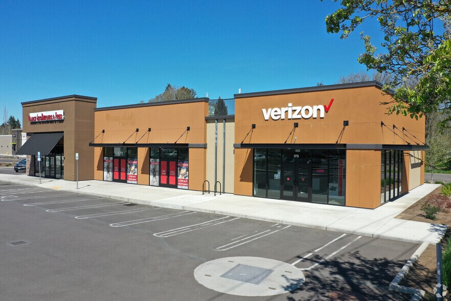 More Photos Of , Woodburn General Retail For Sale