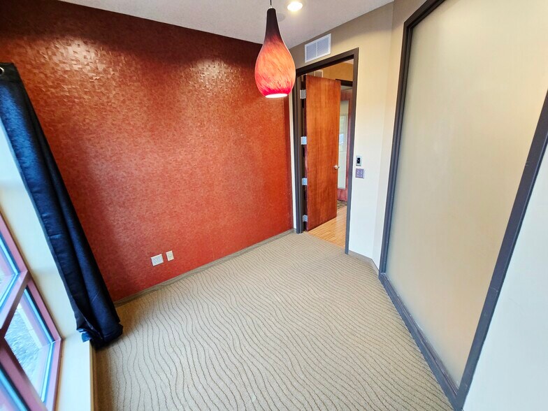 More Photos Of 3525 Plymouth Blvd, Plymouth Office Residential For Sale