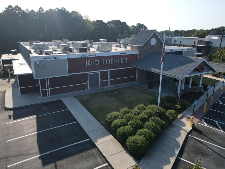 More Photos Of 6550 Tara Blvd, Jonesboro Restaurant For Lease