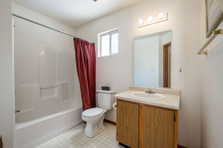 More Photos Of 2306 S Espina St, Las Cruces Apartments For Sale