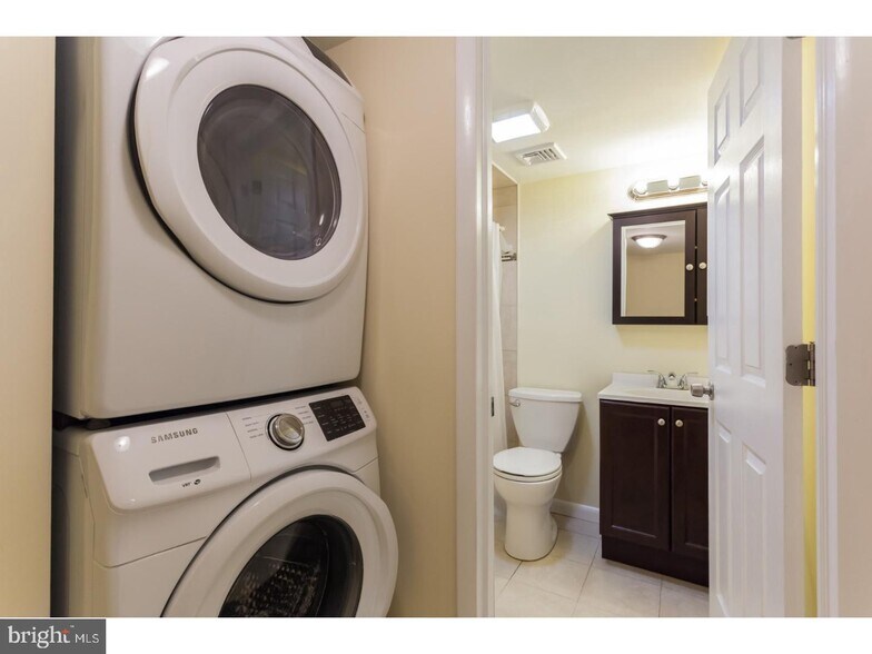 More Photos Of 1841 E Passyunk Ave, Philadelphia Storefront Retail Residential For Sale