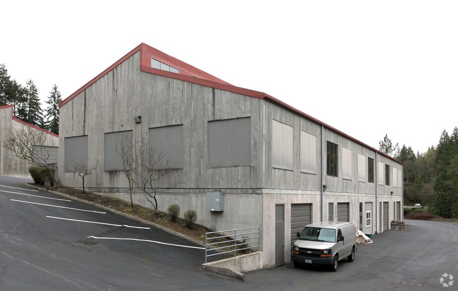 More Photos Of 10421 Burnham Dr NW, Gig Harbor Warehouse For Lease
