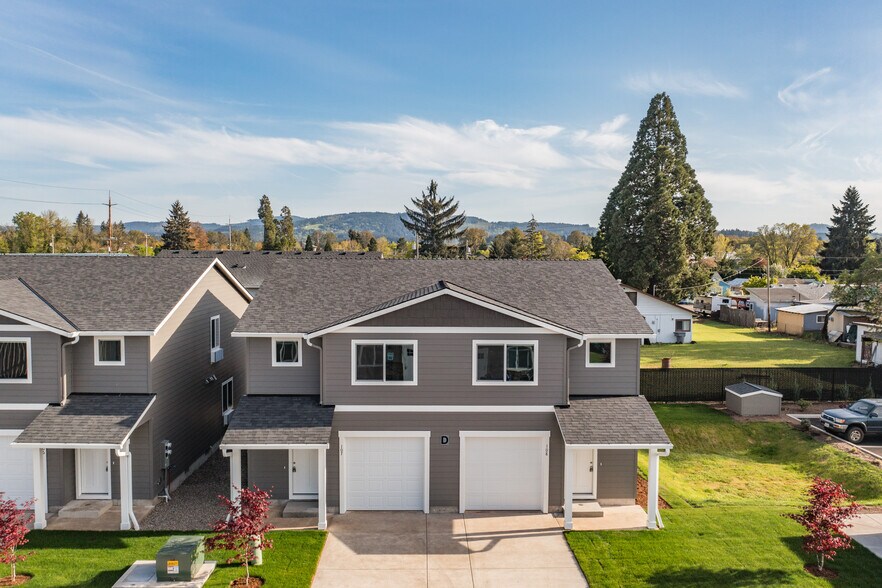 More Photos Of 2656 S Main Rd, Lebanon Apartments For Sale