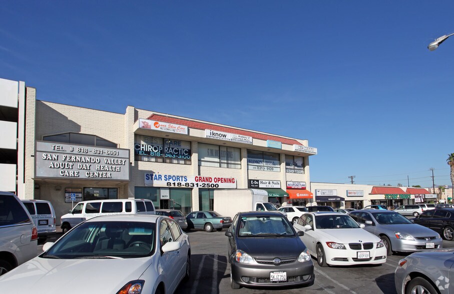 Primary Photo Of 10351-10371 Balboa Blvd, Granada Hills Unknown For Lease