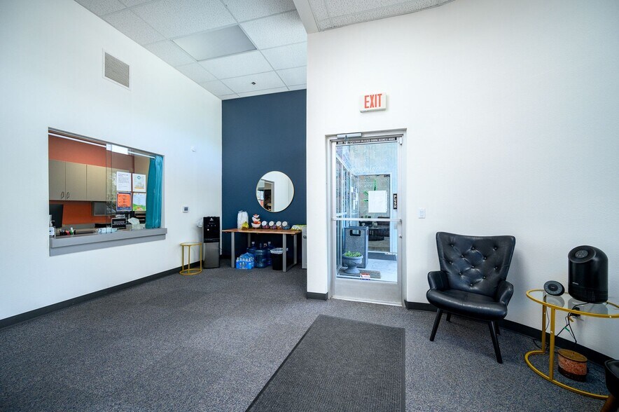 More Photos Of 308 N Villa Rd, Newberg Medical For Lease