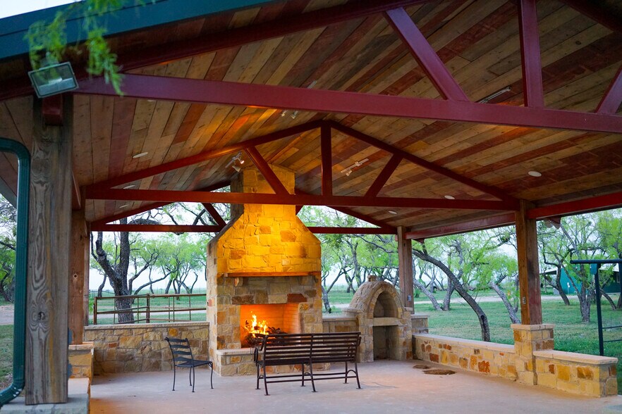 More Photos Of 723 FM 2926, Baird Land For Sale