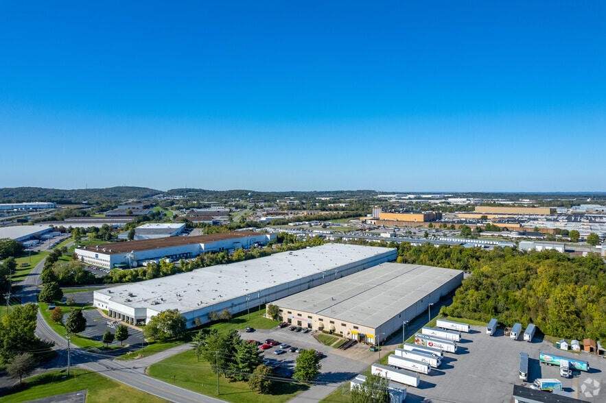 More Photos Of 1216 Heil Quaker Blvd, La Vergne Warehouse For Lease