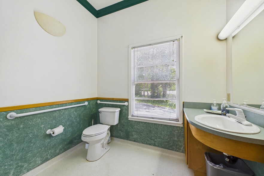 More Photos Of 555 Bayside Rd, Arcata Religious Facility For Sale