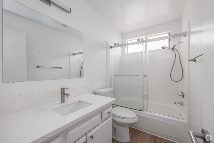 More Photos Of 12756 Venice Blvd, Los Angeles Apartments For Sale