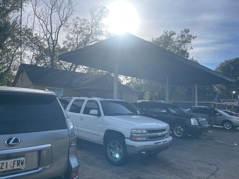 More Photos Of 4038 Groom Rd, Baker Carwash For Sale