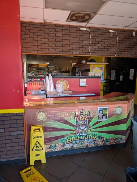 More Photos Of 14708 Hiram Clarke Rd, Houston General Retail For Lease