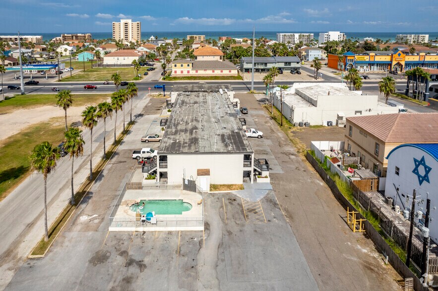 More Photos Of 4013 Padre Blvd, South Padre Island Hotel For Sale
