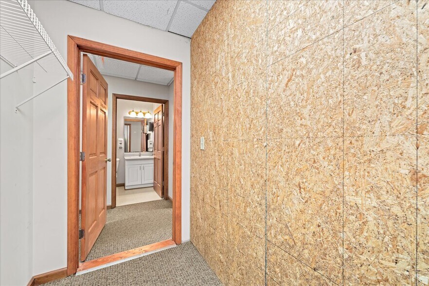 More Photos Of 303 E Main St, Pickens General Retail For Sale