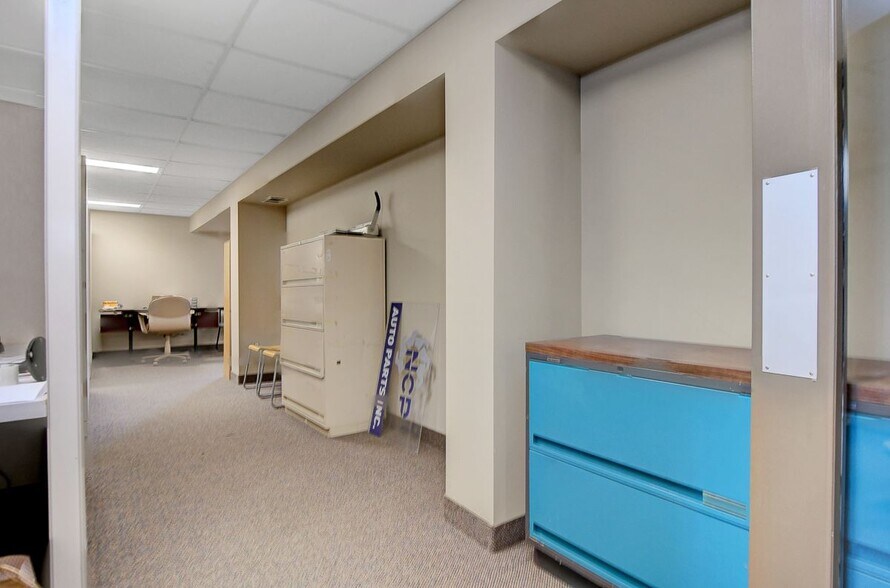 More Photos Of 2991 Carp Rd, Ottawa Office For Lease