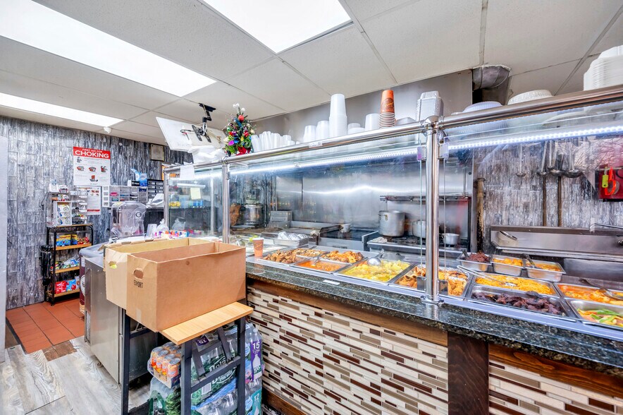 More Photos Of 307 Clinton St, Hempstead Storefront Retail Residential For Sale