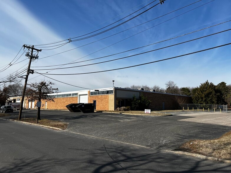 More Photos Of 5 N Olney Ave, Cherry Hill Warehouse For Lease