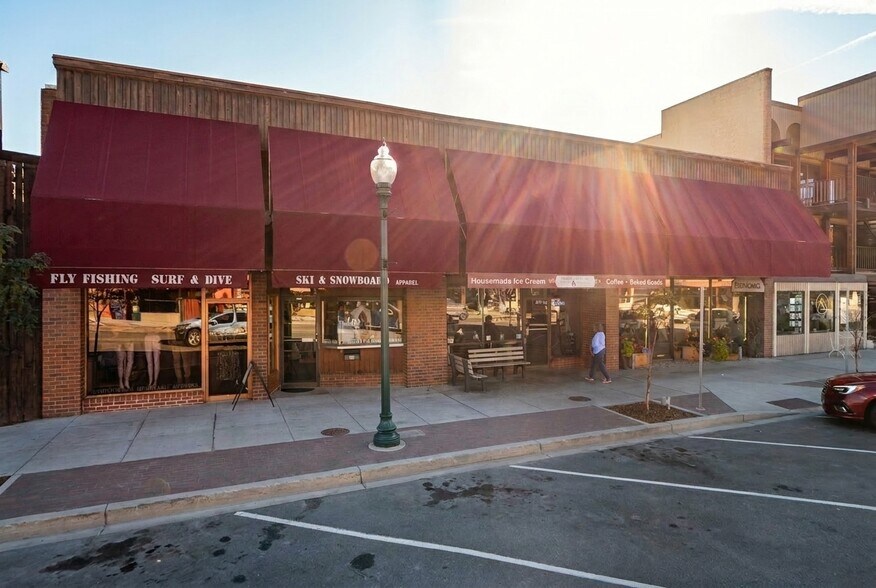 Primary Photo Of 214 N 1st Ave, Sandpoint General Retail For Lease