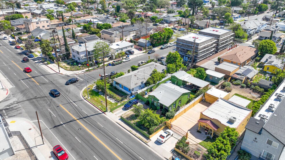 More Photos Of 11202 Oxnard St, North Hollywood Apartments For Sale