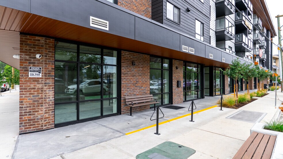 More Photos Of 107 Evans St, Duncan Apartments For Sale