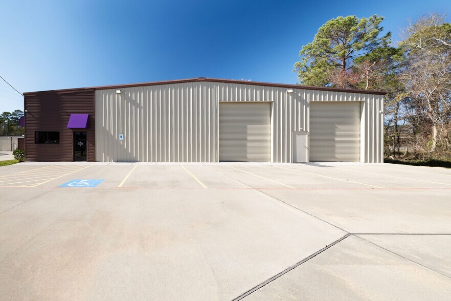 More Photos Of 21223 Blair Rd, Conroe General Retail For Lease
