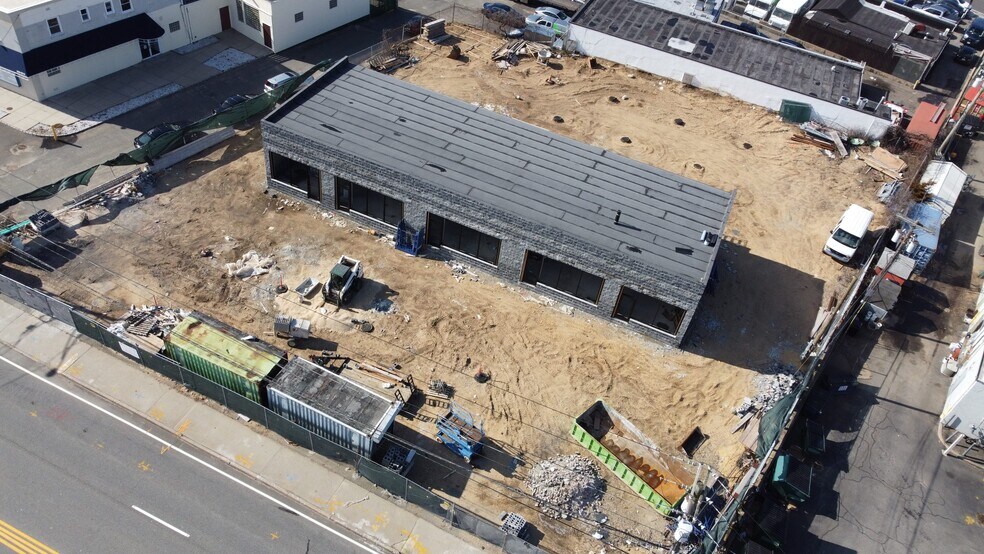 More Photos Of 401 Hicksville Rd, Bethpage Storefront Retail Office For Sale