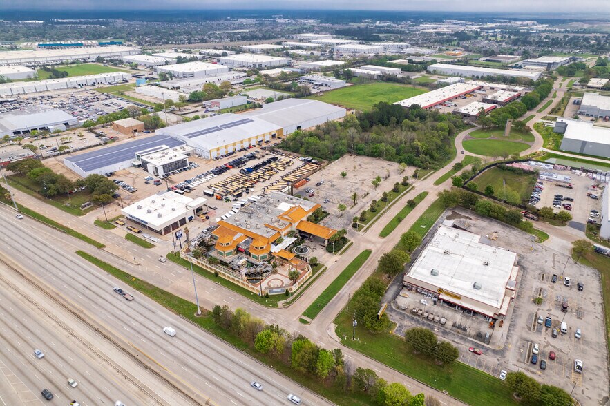 More Photos Of 10 Century Plaza Dr, Houston Restaurant For Sale