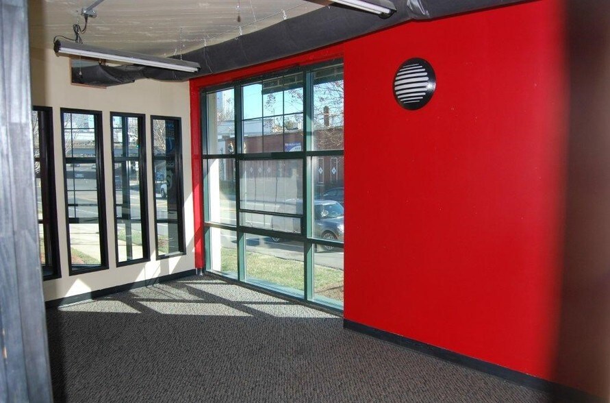 More Photos Of 1230 W Morehead St, Charlotte Loft Creative Space For Lease