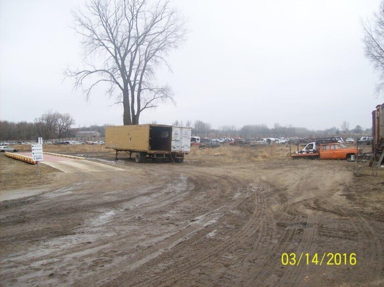 More Photos Of 62805 MN Highway 24, Litchfield Auto Salvage Facility For Sale