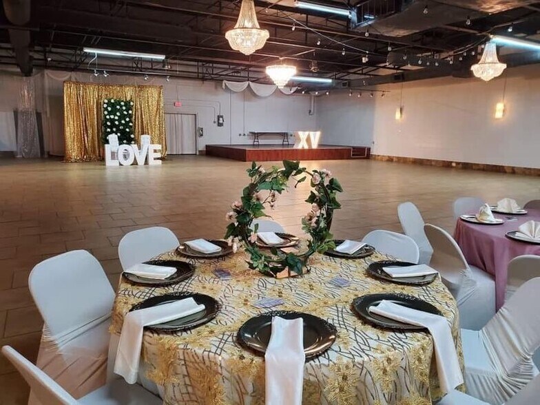 More Photos Of 5601 E Lancaster Ave, Fort Worth Freestanding For Sale