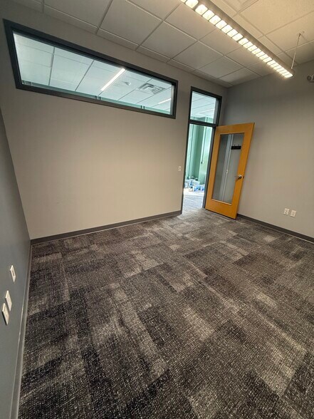 More Photos Of 2212 Murray Ave, Pittsburgh Apartments For Lease