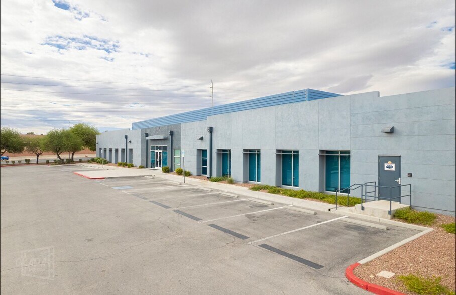 More Photos Of 9970 W Cheyenne Ave, Las Vegas Office For Sale