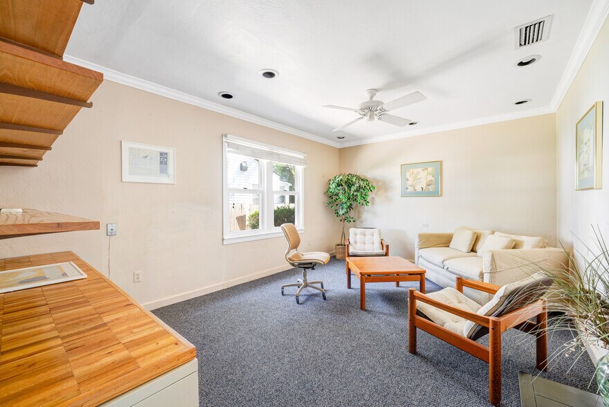 More Photos Of 1910 Hillcrest St, Orlando Office For Sale