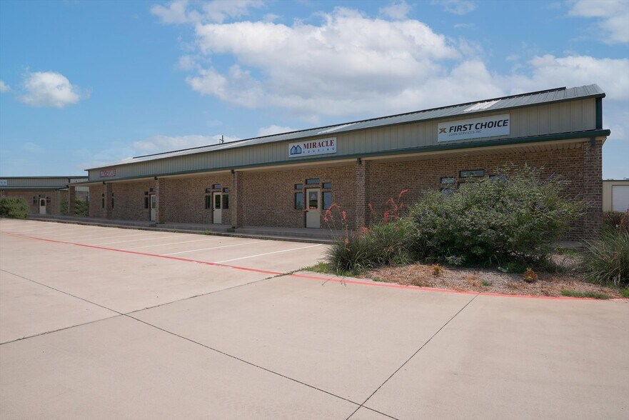 More Photos Of 5796 E Highway 114, Haslet Storefront Retail Office For Lease