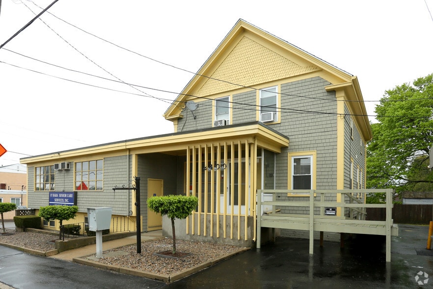 More Photos Of 2400 Pawtucket Ave, East Providence Office Residential For Lease