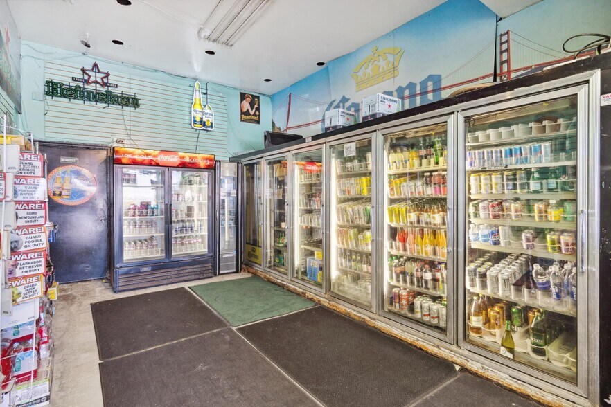 More Photos Of 757 Beach St, San Francisco Storefront Retail Office For Sale