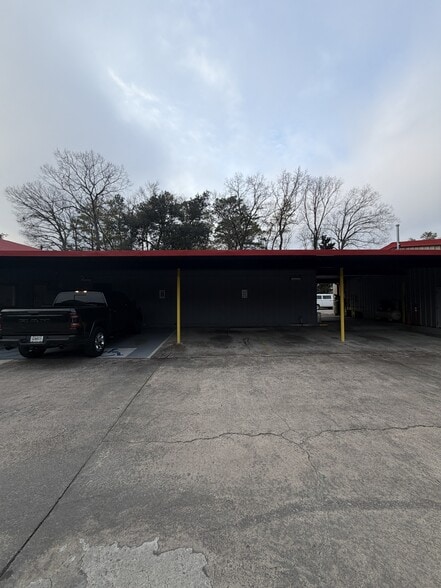 More Photos Of 12032 Middleground Rd, Savannah Warehouse For Sale