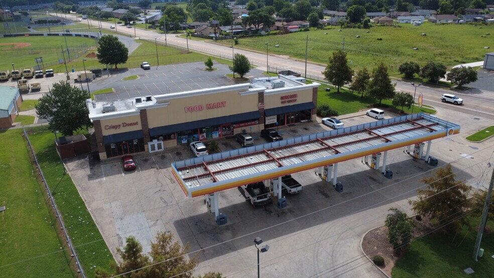 More Photos Of 1400 Swan Lake Rd, Bossier City Convenience Store For Lease