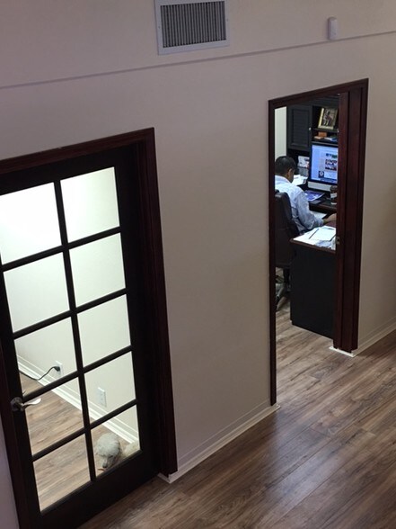 More Photos Of 2567-2579 N 1st Ave, Tucson Office For Sale