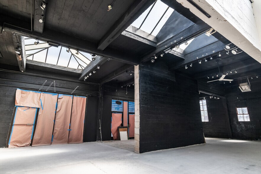 More Photos Of 245 S Van Ness Ave, San Francisco Warehouse For Lease