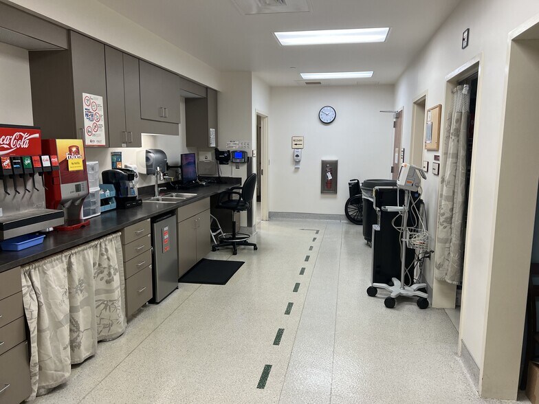 More Photos Of 110 Med Tech Pky, Johnson City Healthcare For Lease